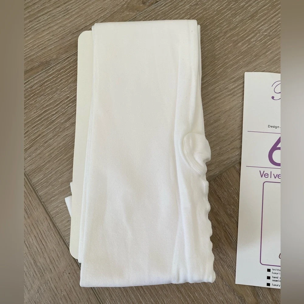 Di Pug White 60D Velvet Full Foot Dance Tights Size 10-14 1 Pair New